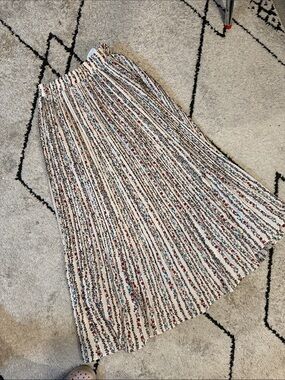 pleated skirt m